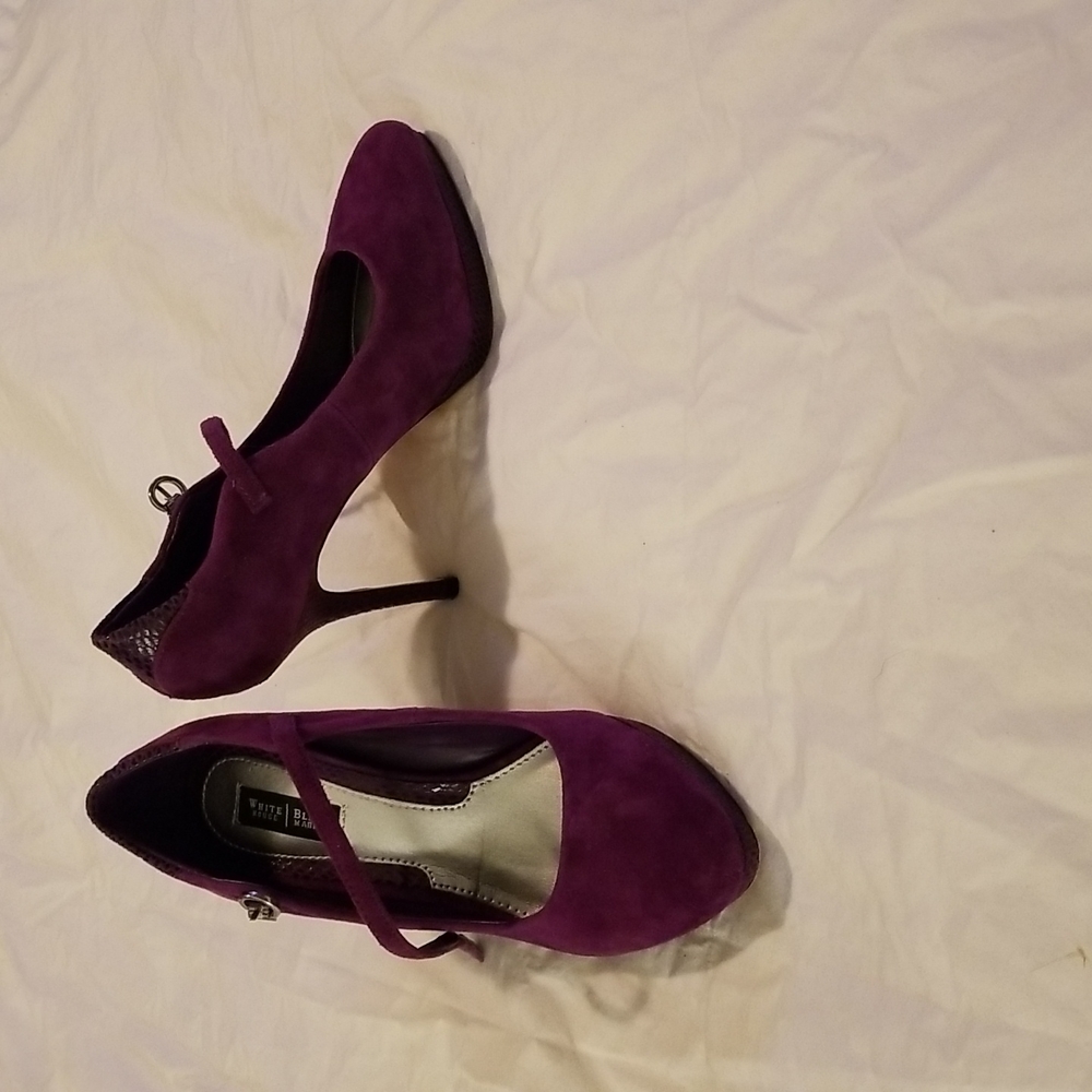 High heel shoes